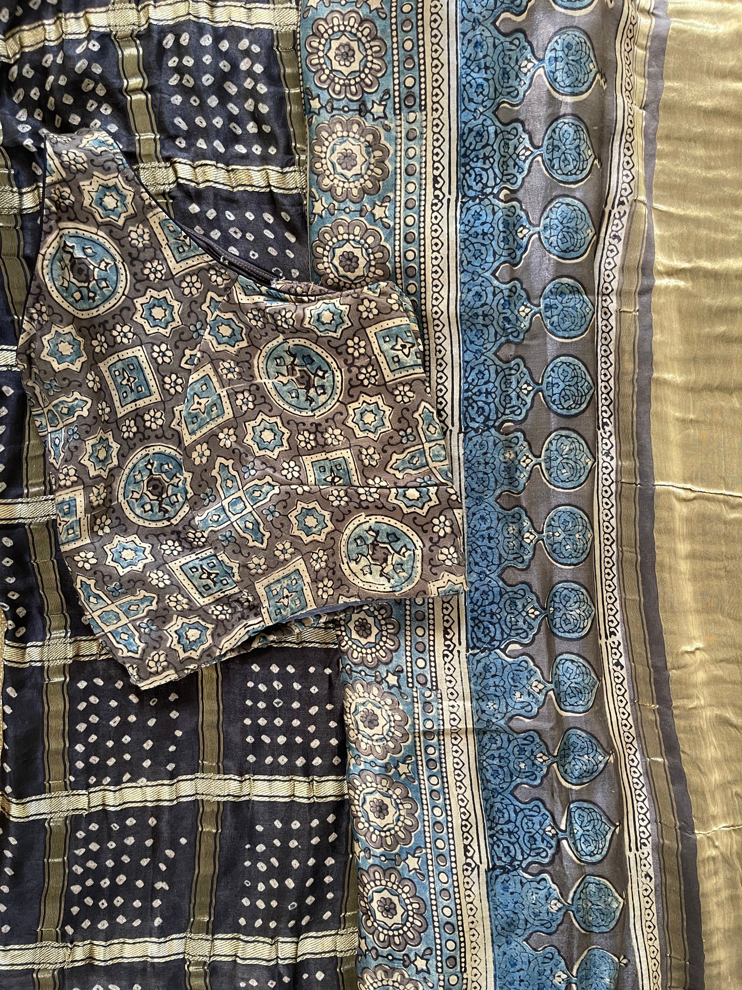NAYANTARA Bandhini Saree