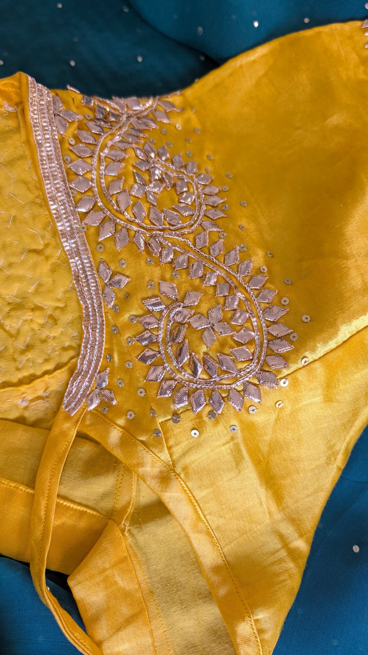 SUNEHRI Aangi | 40