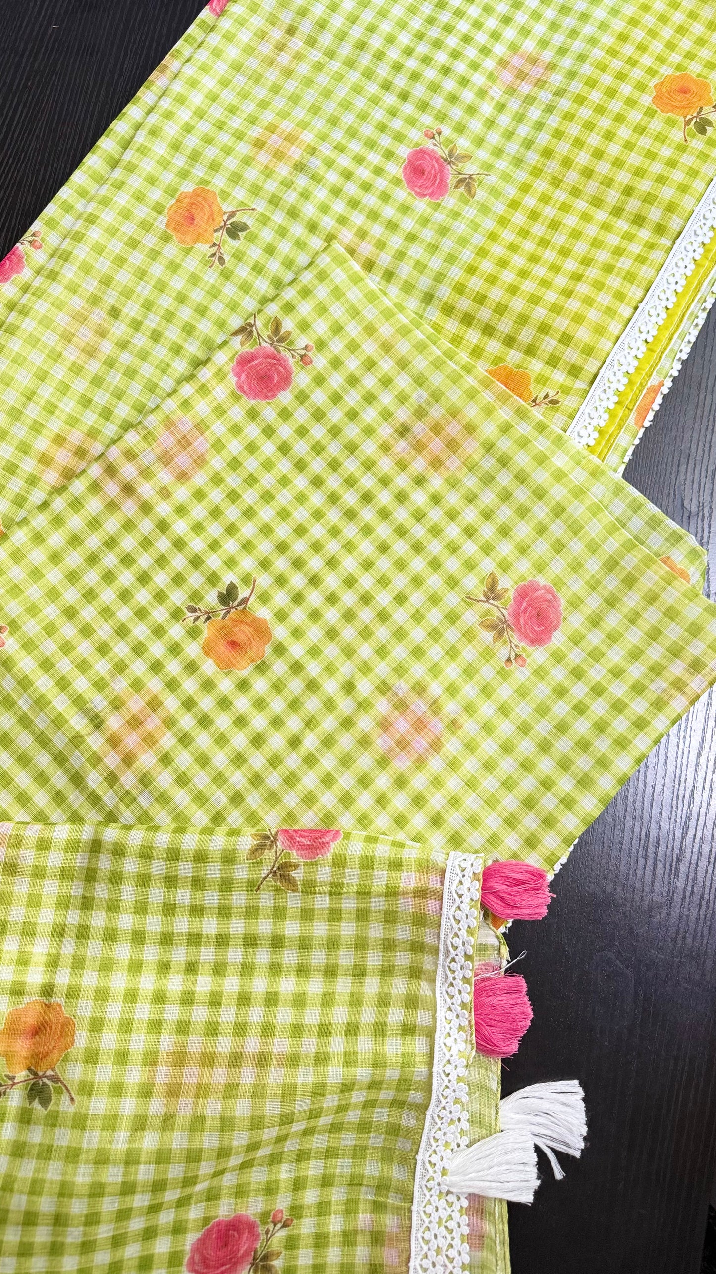 SAMAIRA Gingham Saree