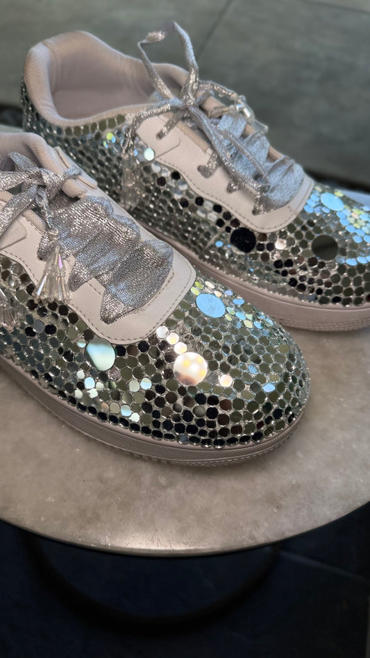 DILKASH Sneakers {Silver Pop}