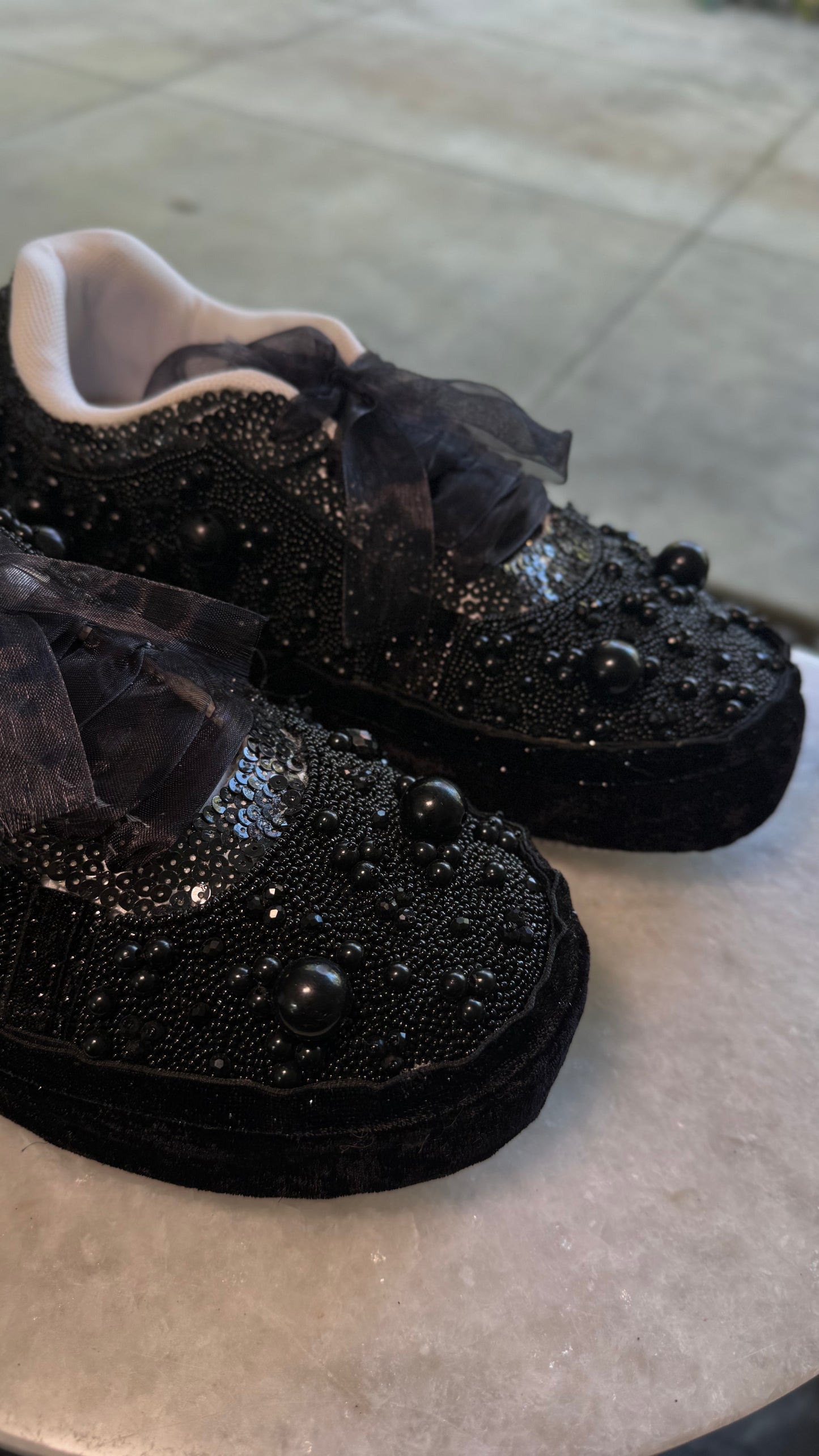 DILKASH Sneakers {Black Swan BOLD}