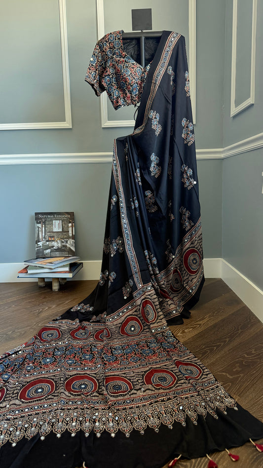 NAZAARA Ajrakh Saree | 40