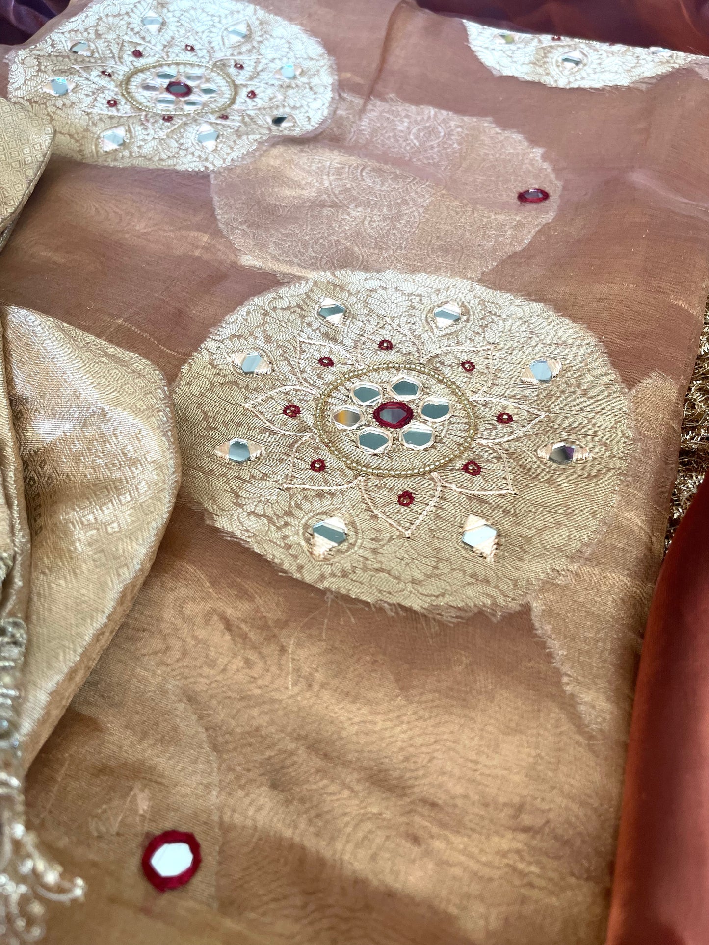 VAIDEHI Tissue Saree