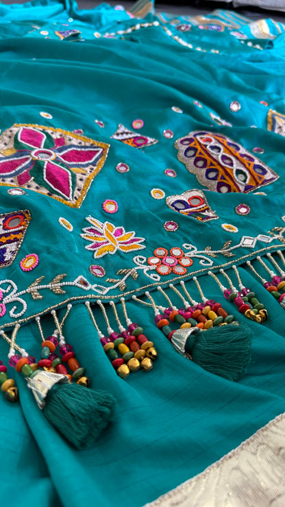 BHAVINI Chaniya Set