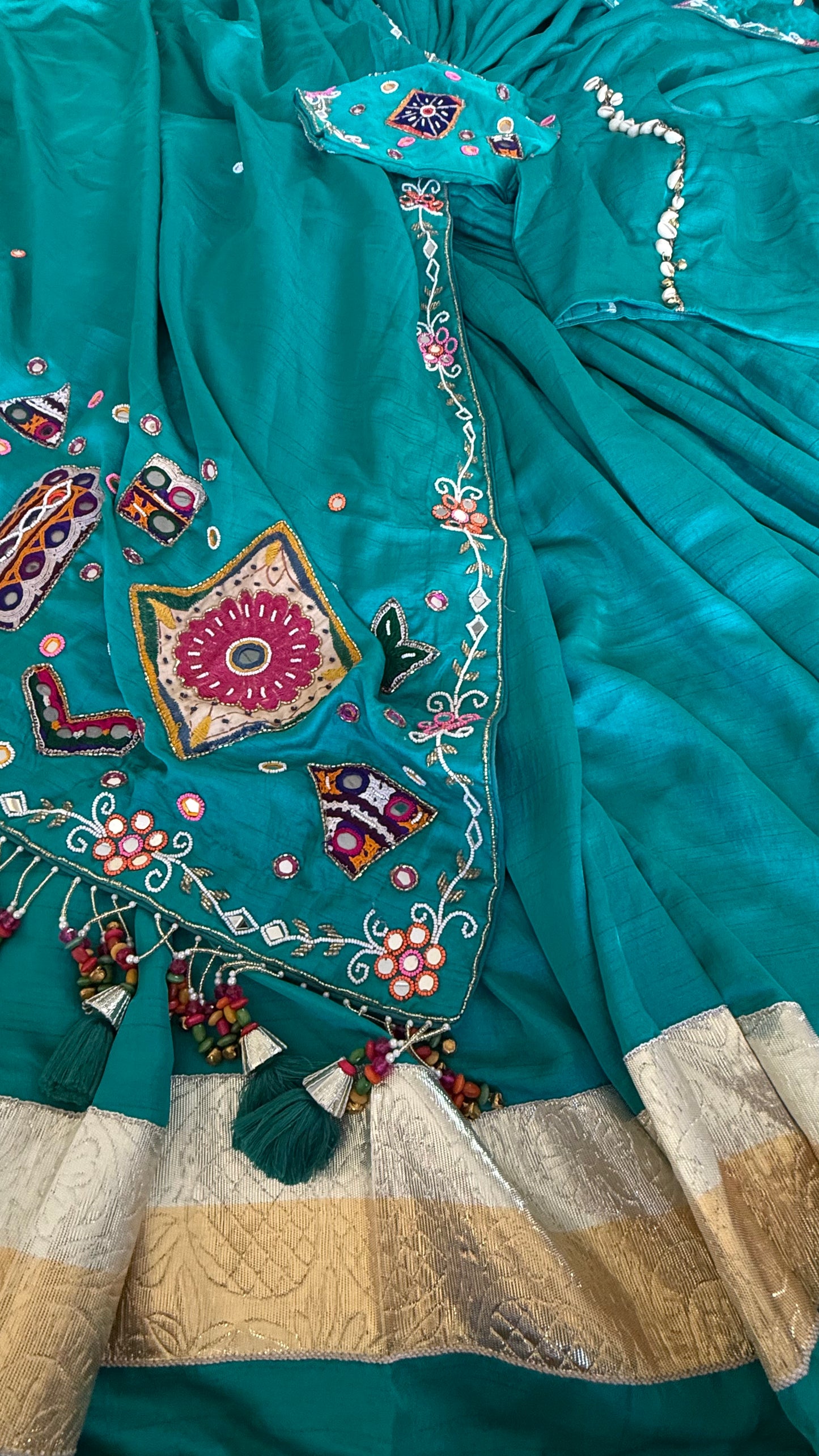 BHAVINI Chaniya Set
