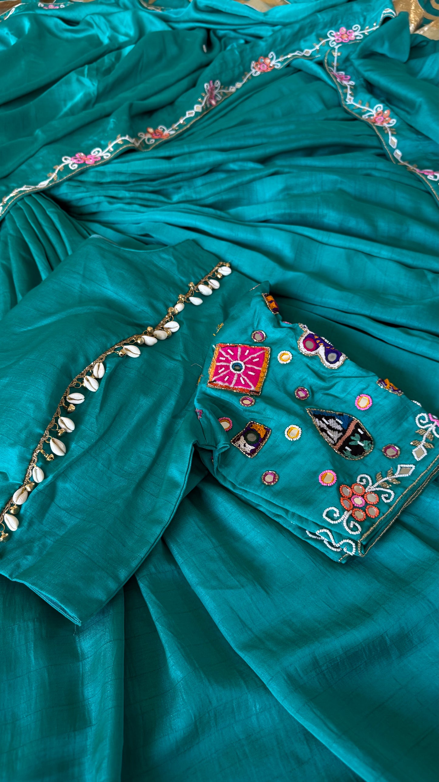 BHAVINI Chaniya Set