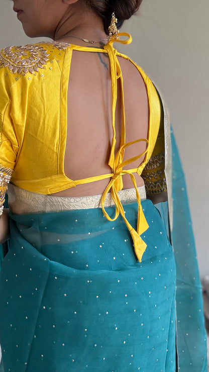 SUNEHRI Aangi | 40