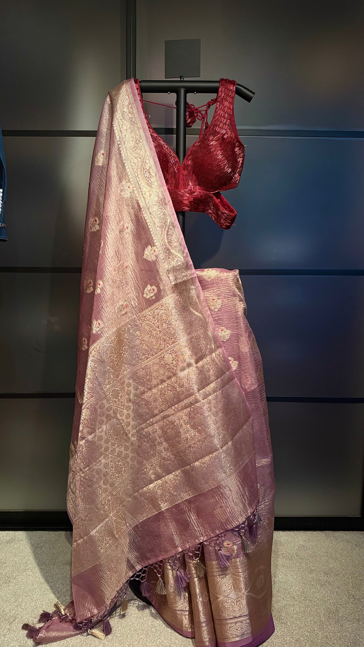 Nivritti Saree
