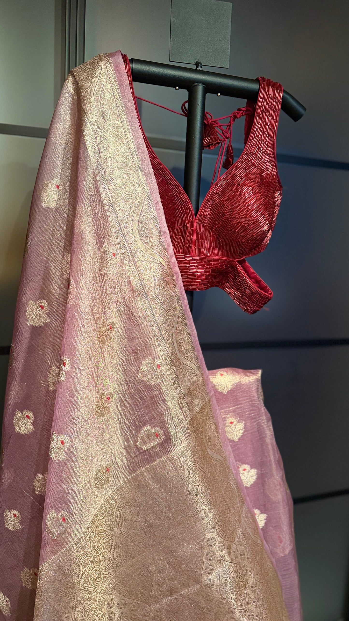Nivritti Saree