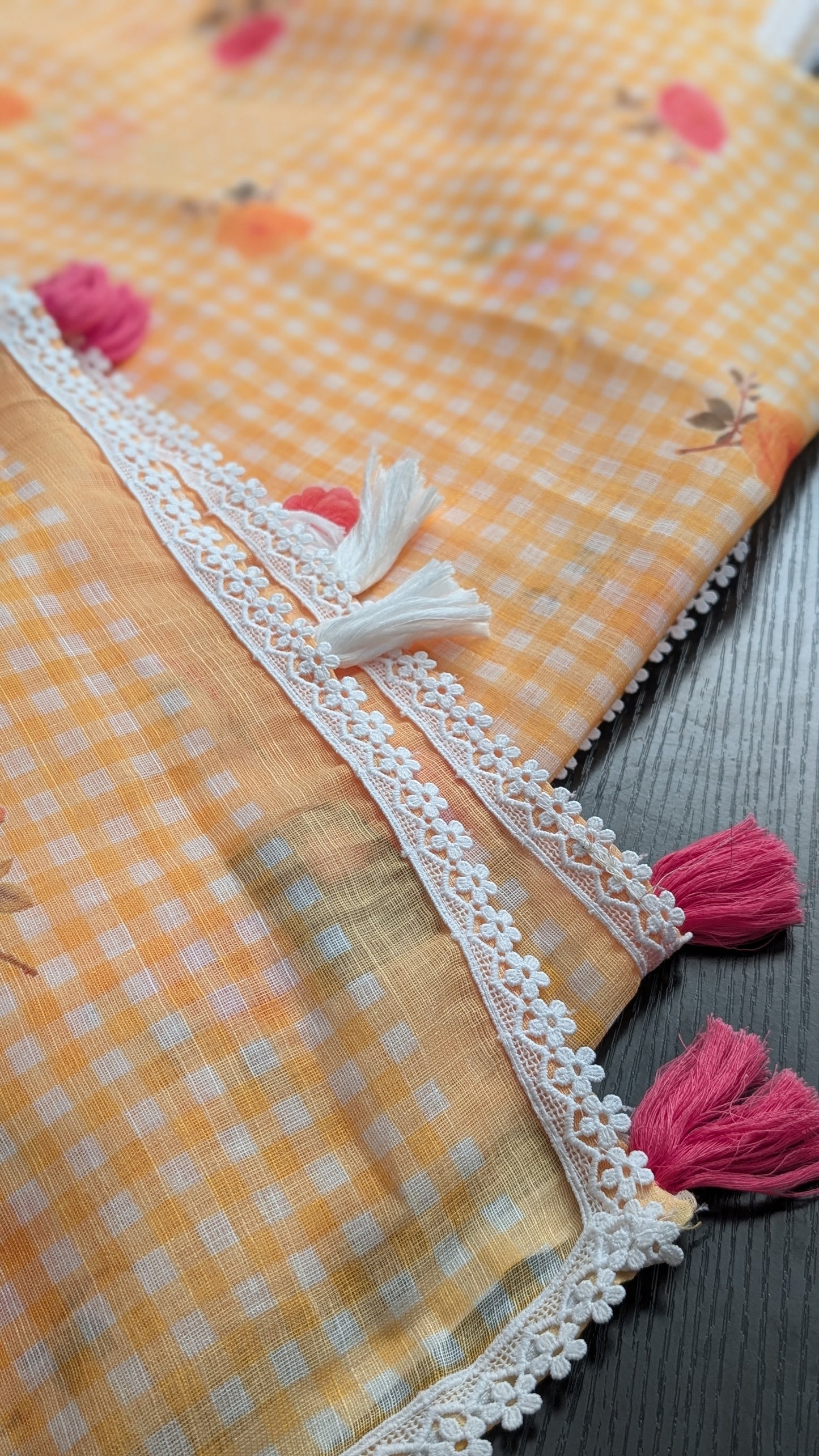 SAMAIRA Gingham Saree