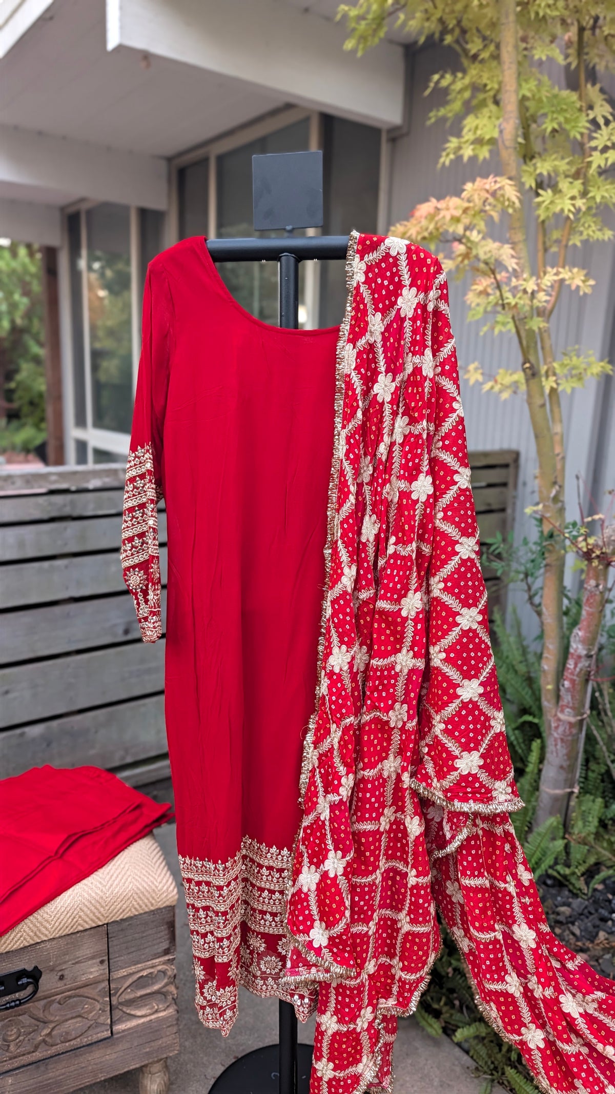 NIRALI Suit