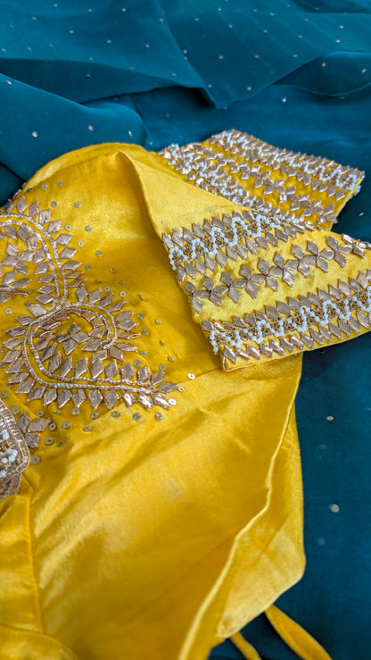 SUNEHRI Aangi | 40