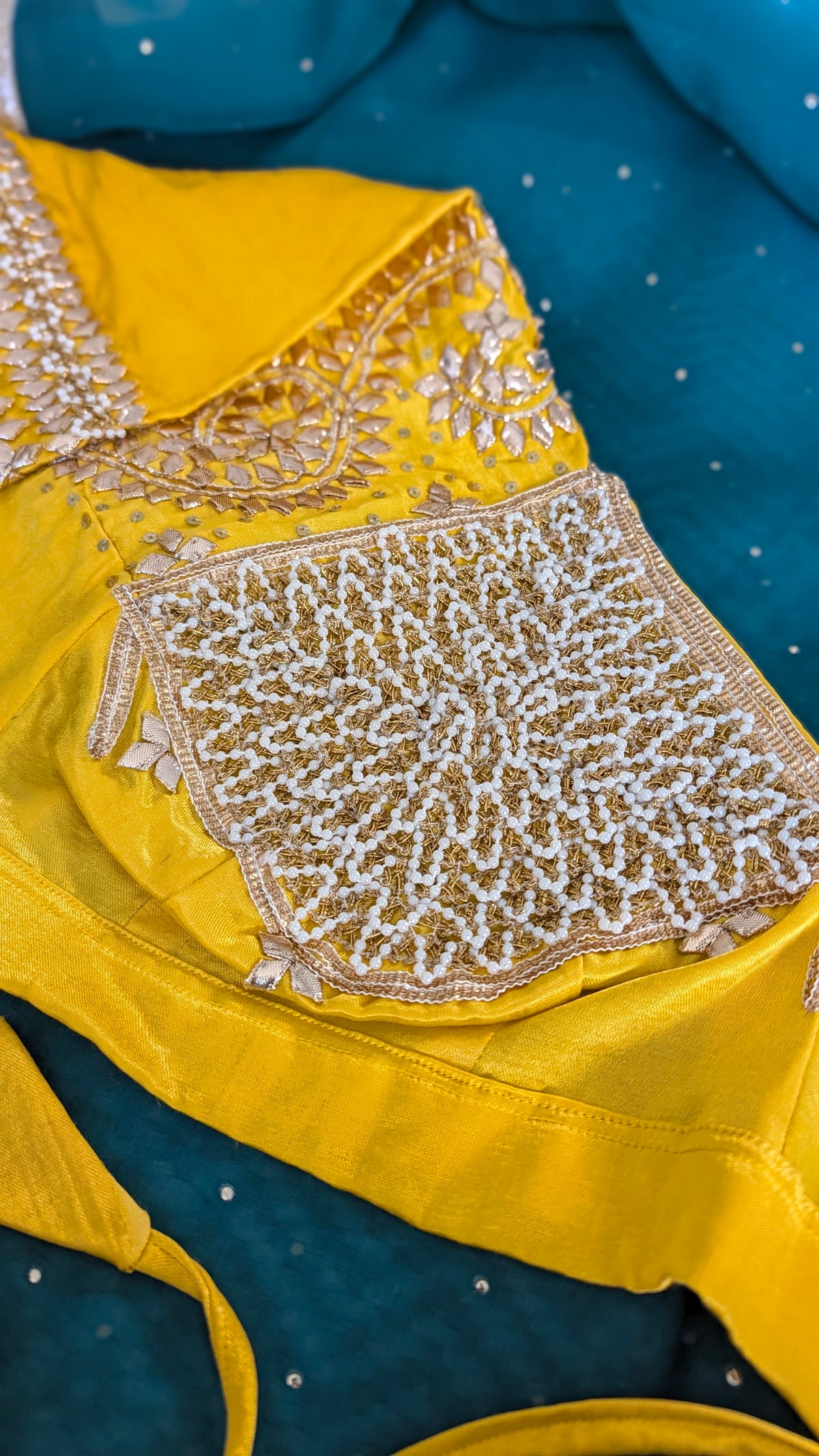 SUNEHRI Aangi | 40