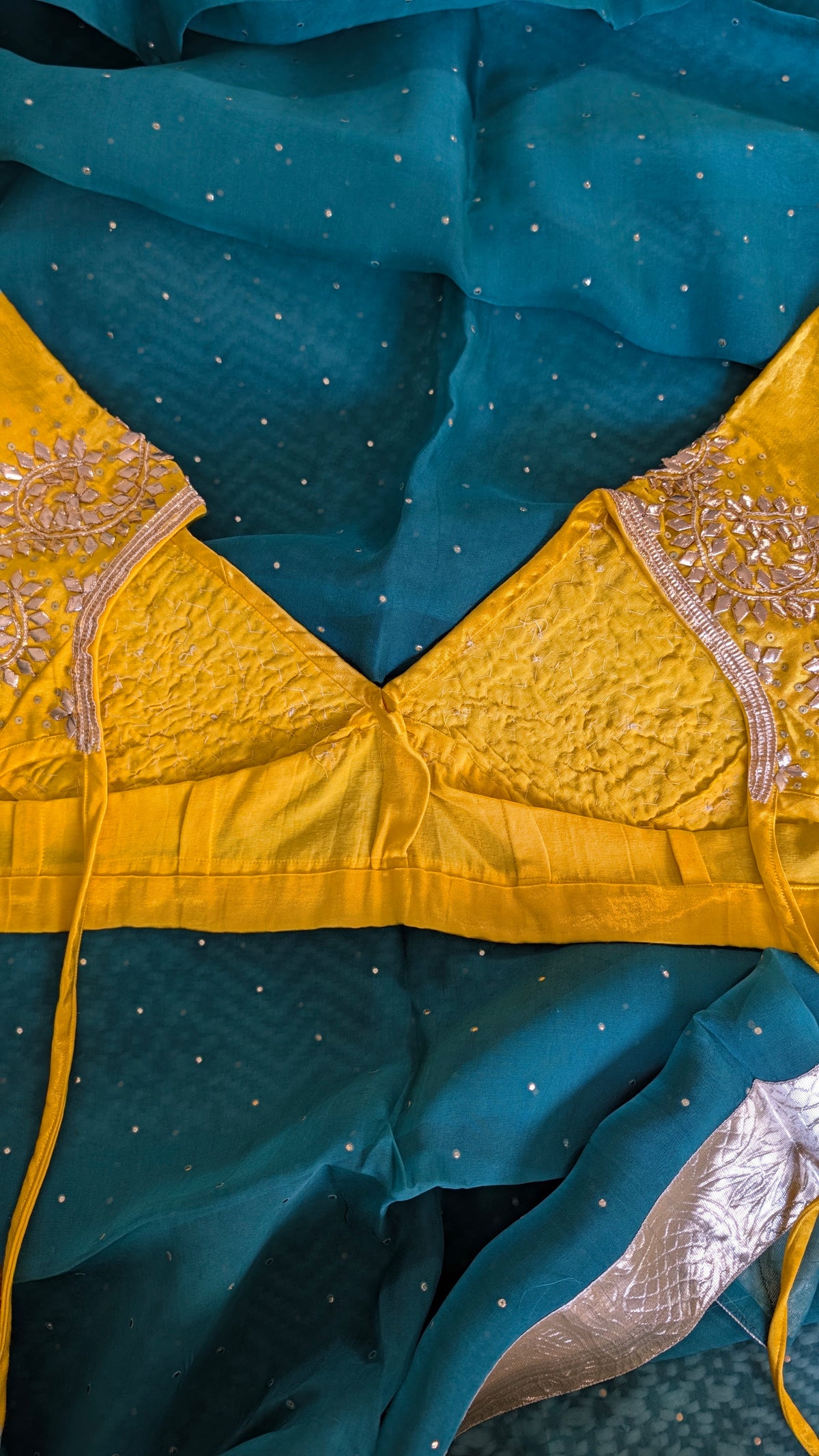 SUNEHRI Aangi | 40
