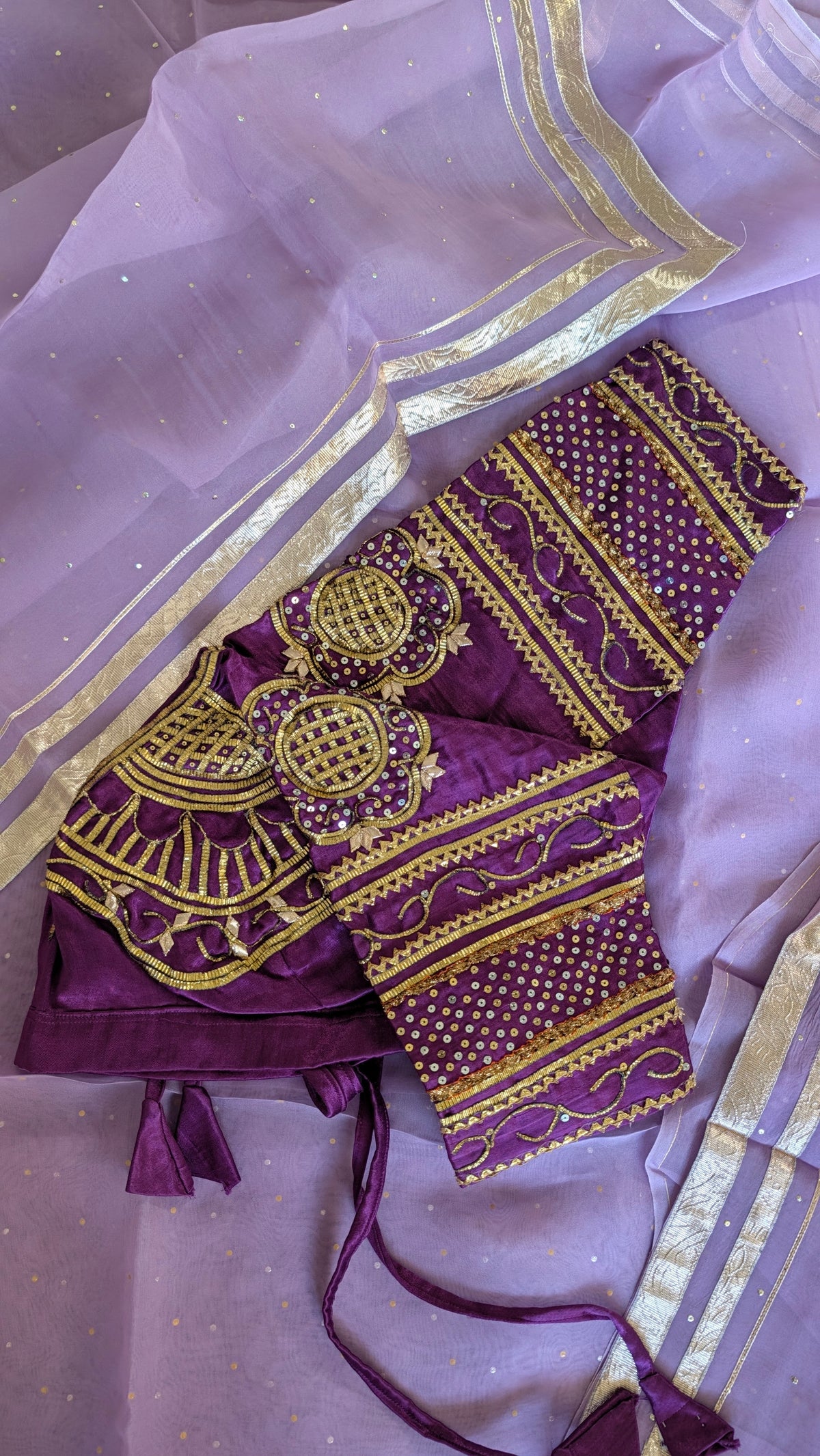 JUHI Aangi | 40